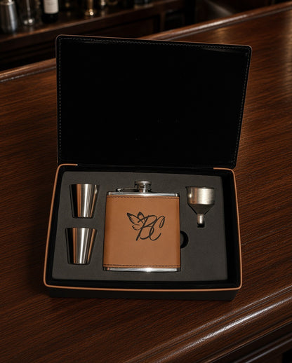 Leatherette Flask Gift Set